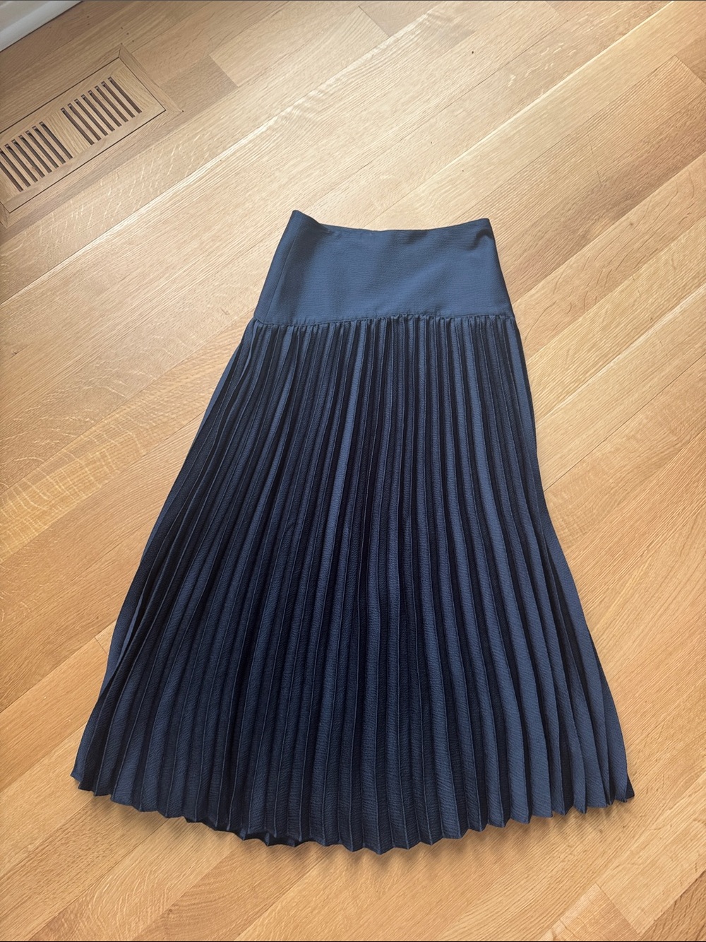 Scotch & Soda Navy Pleated Midi Skirt-XS